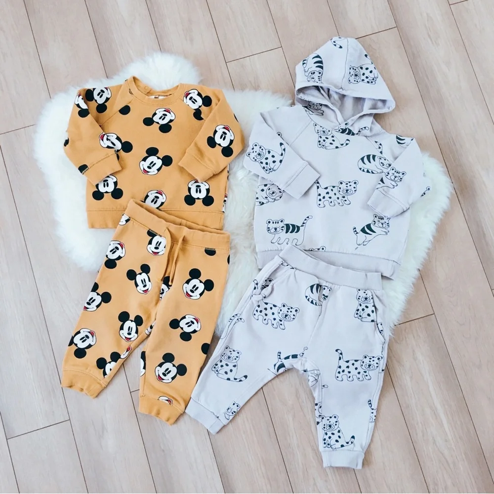 True Religion sets pants